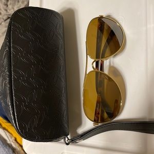 Oakley aviators with case